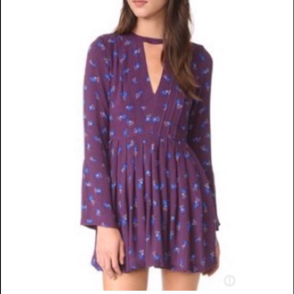 Free People Women’s dress Category, Purple w/ flowers; keyhole Dress in Size 4